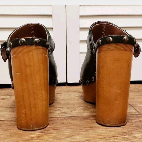 SOLD! {Jeffrey Campbell} Woodies Leather Clogs - Picture 4 of 8